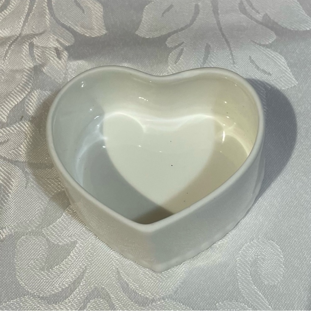 Enesco Heart Box with Fairy & Floral and Gold Accents GUC - Picture 4 of 8